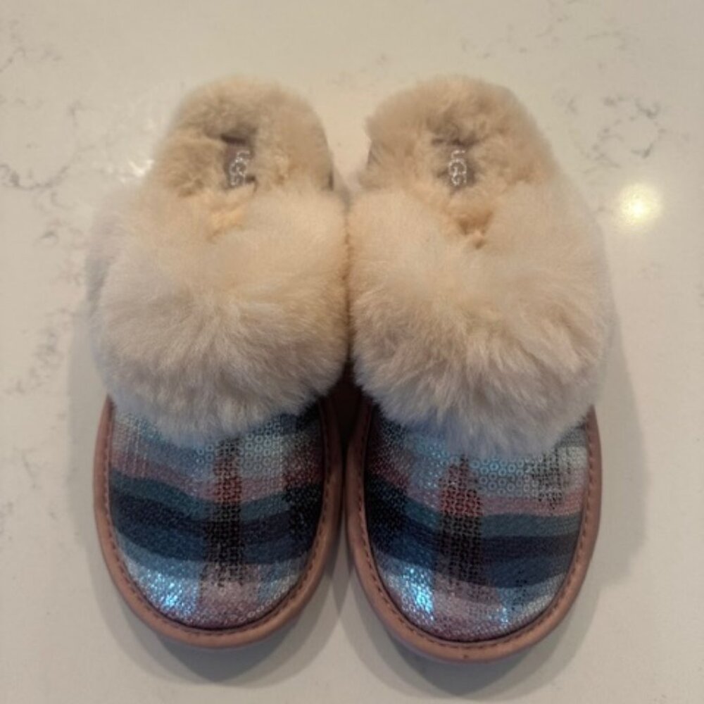 Girls UGG Slippers